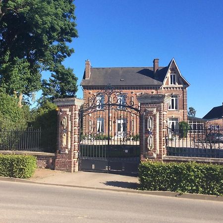 L'Hostellerie Du Chateau Mesnil-Saint-Nicaise Exterior foto