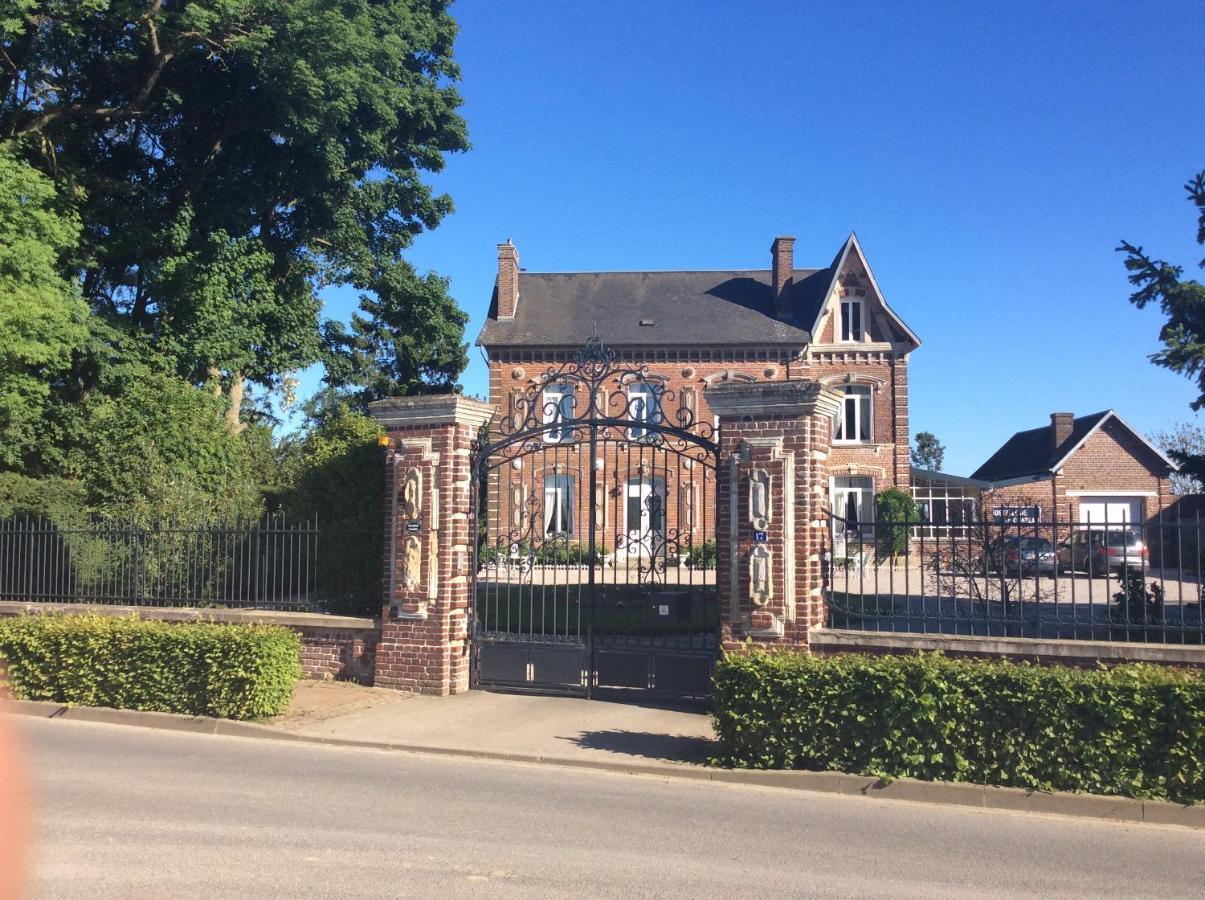L'Hostellerie Du Chateau Mesnil-Saint-Nicaise Exterior foto